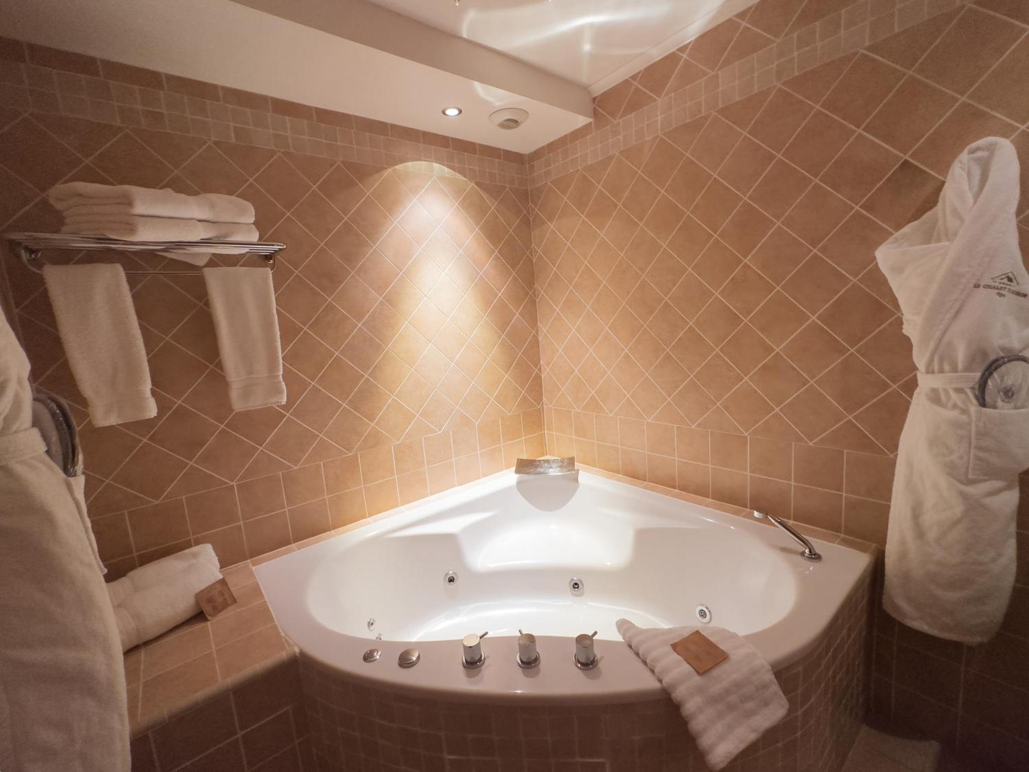 Hotel Le Chalet D'Auron Restaurant Et Spa Eksteriør billede