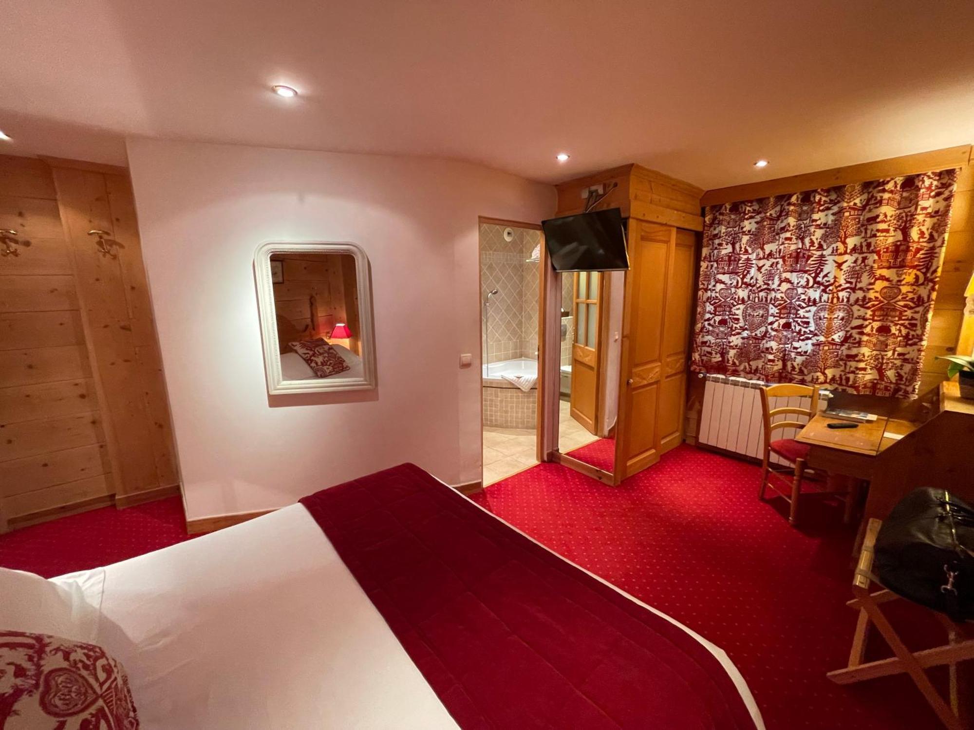 Hotel Le Chalet D'Auron Restaurant Et Spa Eksteriør billede